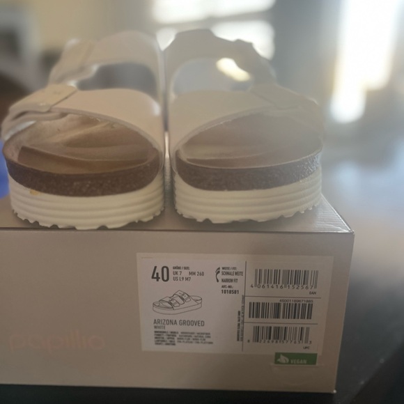 Papillio White Sandals - Picture 2 of 4